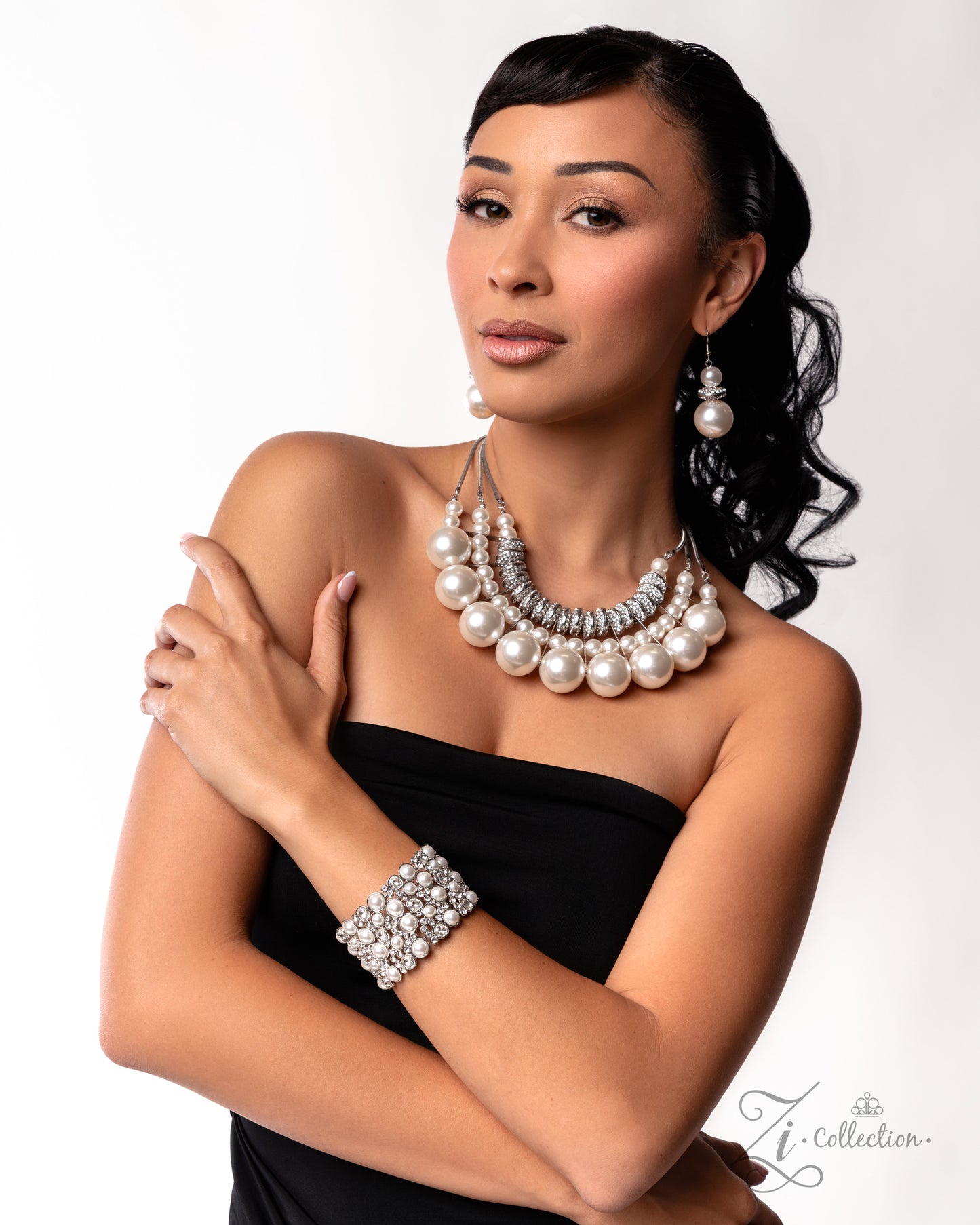 Comfortable Chic - White Zi Bracelet