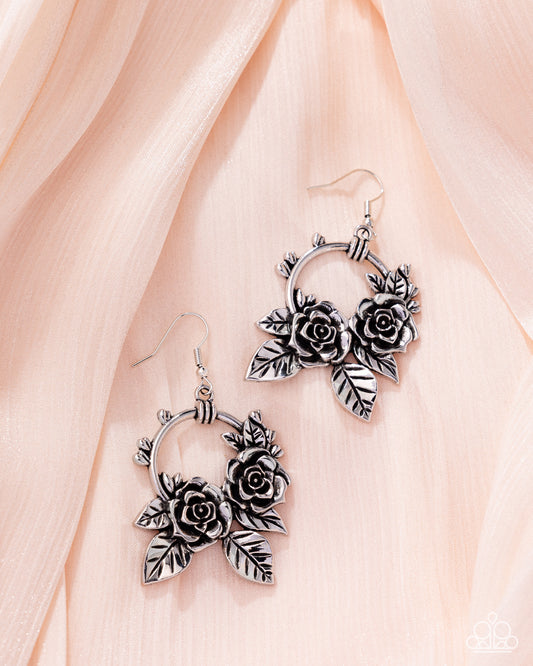 Wanderlust Wreath - Silver