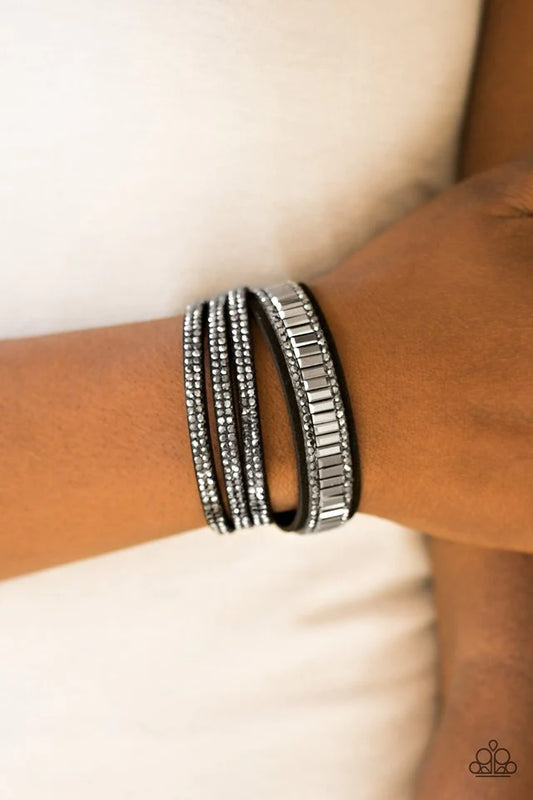 Just In SHOWTIME - Black Bracelet